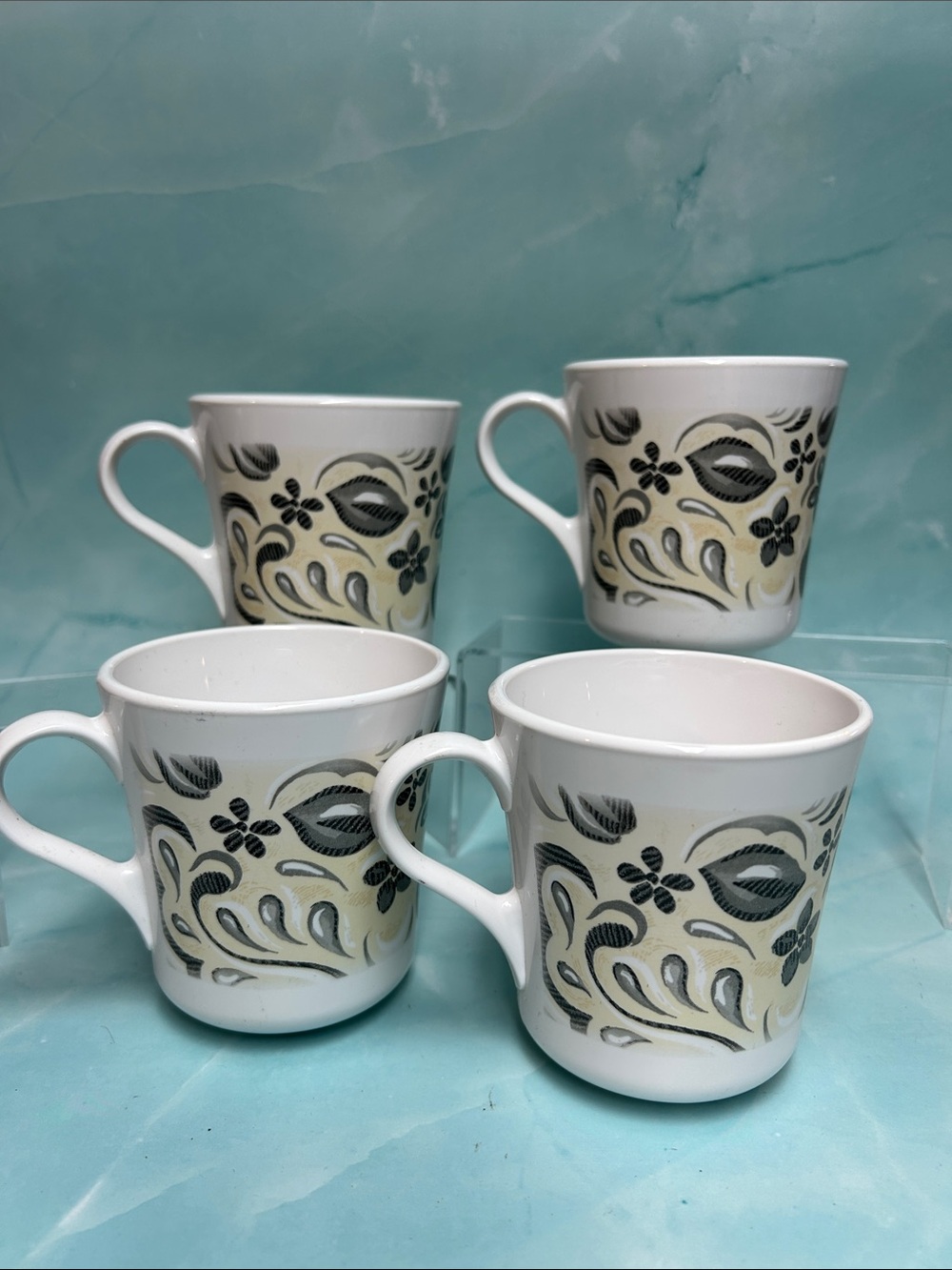 Charlotte" de CorningWare / Corelle Coordinates. Set of 4 coffee mug